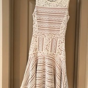 Lace stretch dress